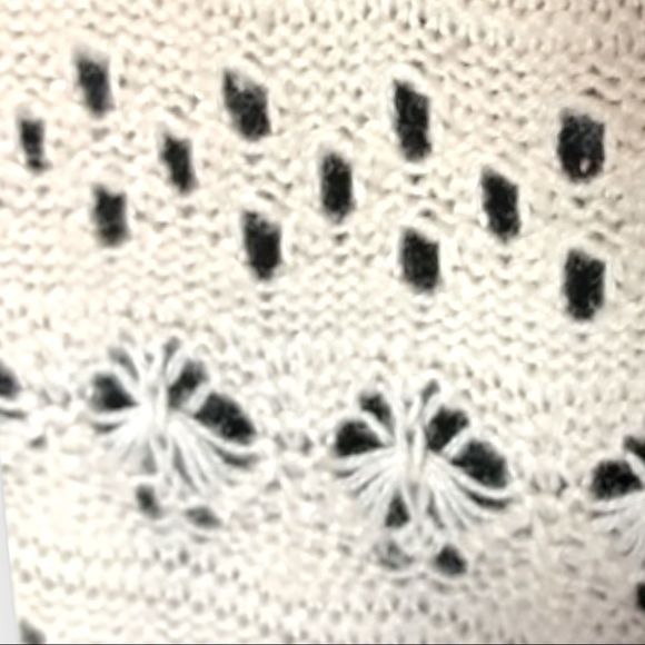 Jack 3/4 Sleeved Patterned Knit Cream Cardigan Hook Closure M (H-003) - Picture 5 of 5